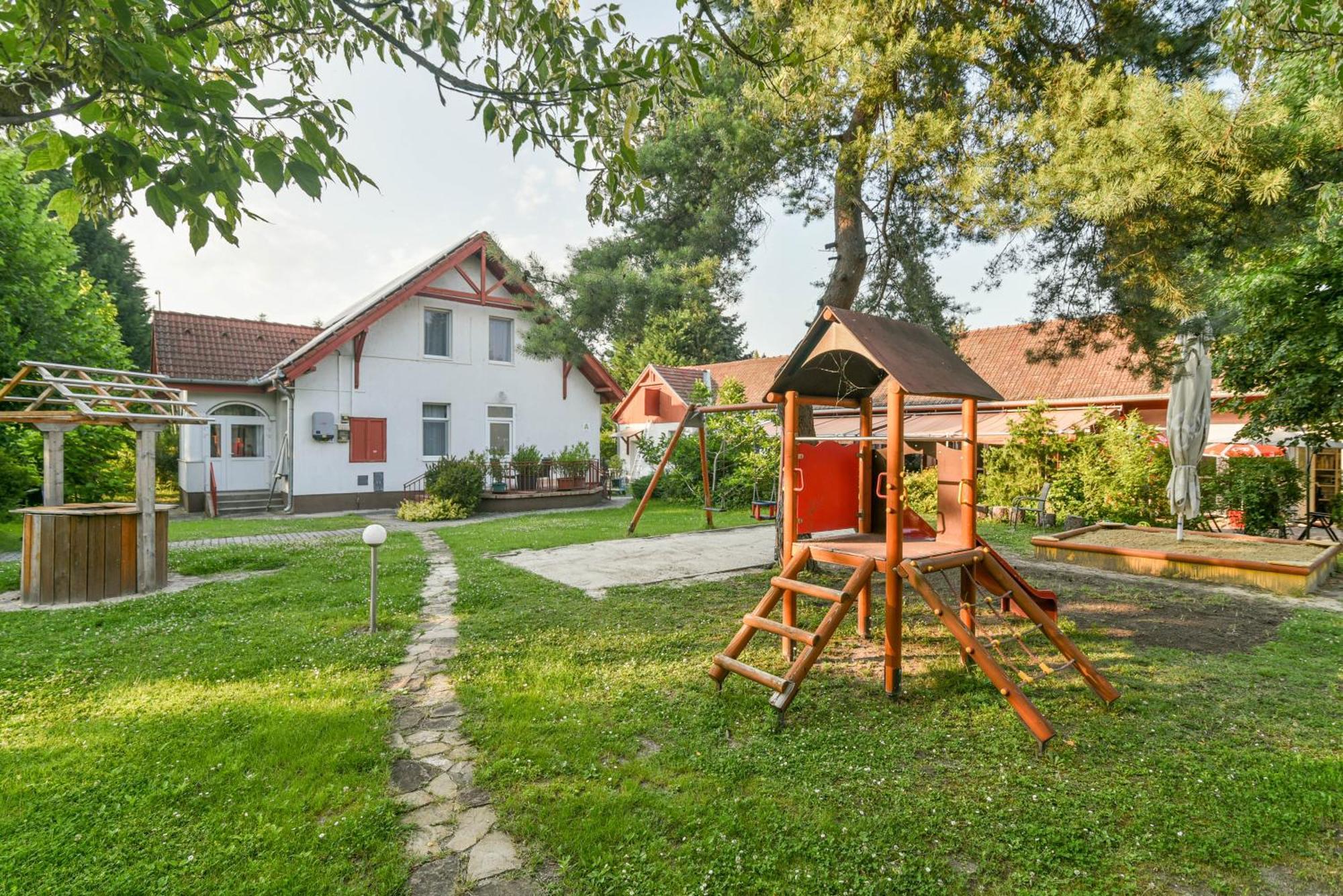 Zoeld Zona Zamardi Ueduelo Bed & Breakfast Eksteriør bilde